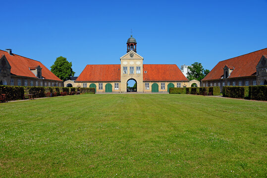 Torhaus von Schloss Augustenborg JInsel Alsen J&uuml;tland