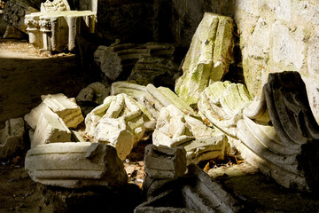 Débrits d'une ancienne abbaye de normandie
