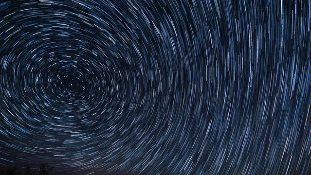 Polaris North Star Startrails Spining Spring Season Astrophotography Time Lapse