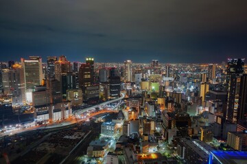Fototapeta na wymiar 大阪梅田の空中庭園から見える夜景 