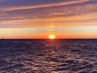 Fototapeta premium sunset over the sea