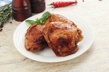Roasted chicken leg with spicy sauce