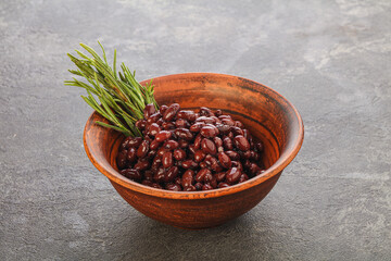 Vegan cuisine - black kidney in the bowl
