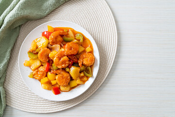Stir-fried sweet and sour with fried shrimp