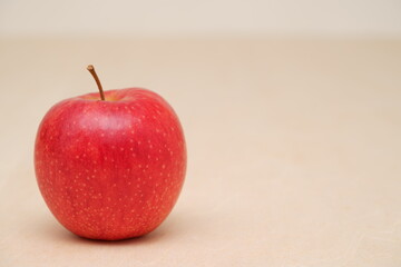 Apple-Table Photo