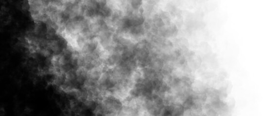 Fototapeta na wymiar Panache de fumée noir et blanche, pour fond écran ou arrière plan . 