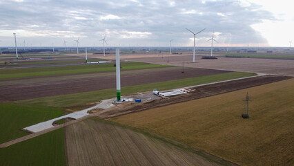 Budowa elektrowni wiatrowej © Paweł Ziółkowski