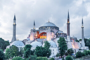 Fototapeta na wymiar Istanbul Hagia Sophia Museum at Sunrise. Hagia Sophia mosque. Istanbul cityscape. 