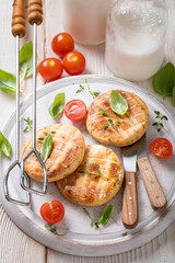 Delicious grilled halloumi cheese as a summer snack.