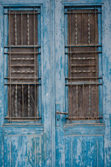 interessante Tür, Backdrop mit schöner Patina auf einer hübschen griechischen Insel