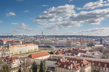Fototapeta na wymiar Dachy starego miasta w Pradze