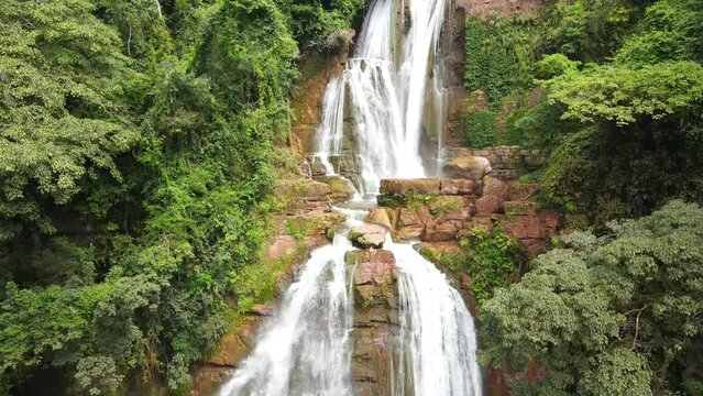 The best of Peru: Velo De Novia Waterfall in Jun&iacute;n - Chanchamayo