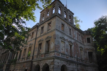 Fototapeta premium ruins of the castle