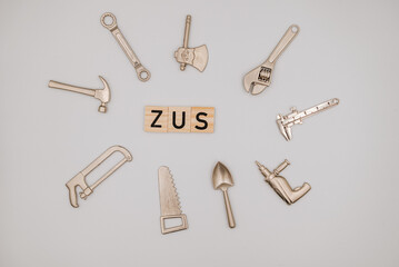 ZUS i narzędzia wokół niego