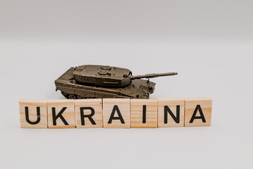 Ukraina i czołg za napisem - obrazy, fototapety, plakaty