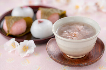 桜もちと桜茶
