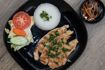 Delicious Vietnamese cuisine to eat.