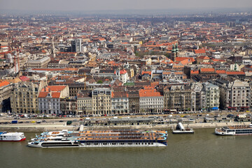 Fototapeta premium Lower quay (Belgrade quay) of Danube river in Budapest. Hungary