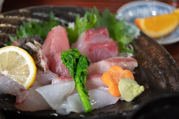 刺身の盛り合わせ