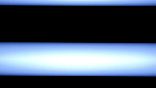 Horizontal lines flickering on the screen (PWM) .This is due to the backlight of the screen turning off and on continuously at a high frequency, a phenomenon that can be captured by the camera.
