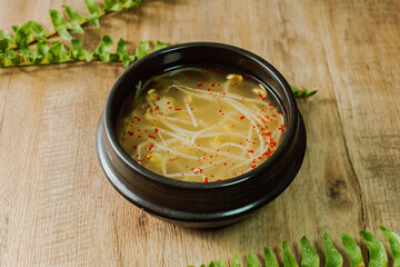 Kongnamulguk, Korean Bean Sprout Soup : This clear soup is made with bean sprouts boiled in water. 