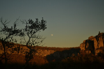 Cirque des Gens au cr&eacute;puscule 