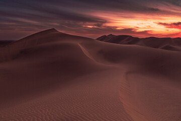 Fototapeta na wymiar desert sand sunset