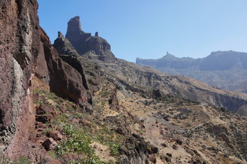 Felsenlandschaft mit Roque Bentaya und Roque Nublo auf Gran Canaria bei Tejeda