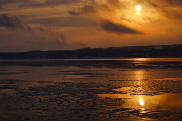 日本 北海道 網走 流氷 観光砕氷船からの景色 © Eric Akashi