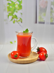 fresh tomato juice in the kitchen