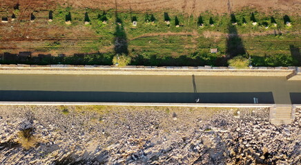 following the path in order to beach