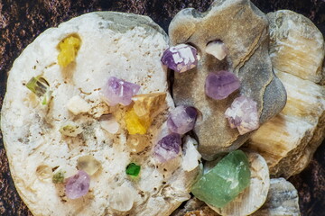 Stones and pebbles: gems, semi-precious, crystalline, mineral, multicolored, useful, natural, mountain, artificial.