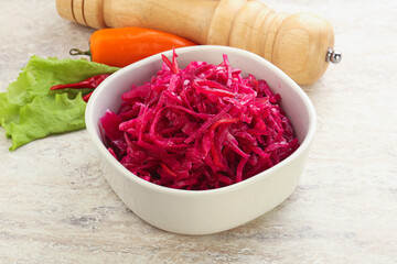 Marinated cabbage with beetroot and spices