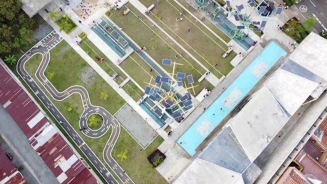 Parque de diversiones desde el aire