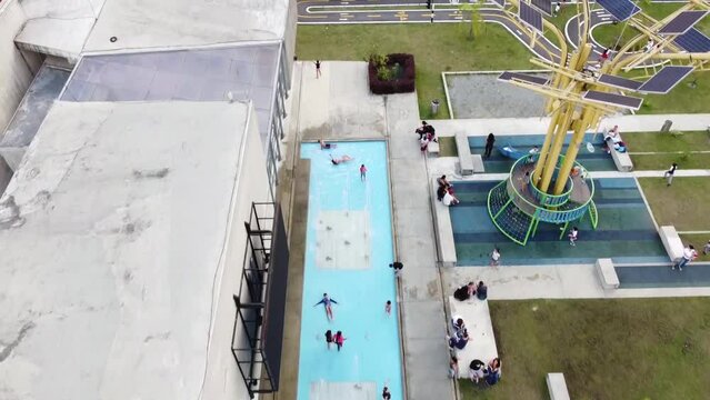 Parque de diversiones desde el aire