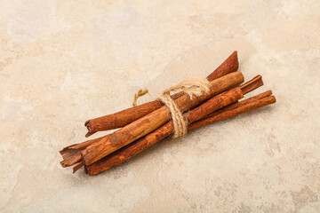 Aroma Cinnamon stick heap isolated
