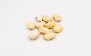 Fototapeta na wymiar Dried beans isolated on white background. bean pods