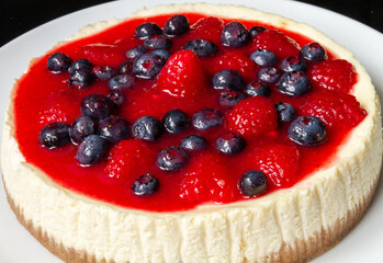 Summer fruits cheesecake