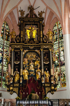 Mondsee, a town in the Upper Austria on the shore of the lake Mondsee. Mondsee Abbey, was the site of the wedding of Maria and Baron von Trapp in the film The Sound of Music