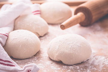 Yeast dough for making braided cakes, pies, pizza and rolls
