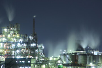 地球とコンビナート！キラキラ光る夕日と海　山口県周南市