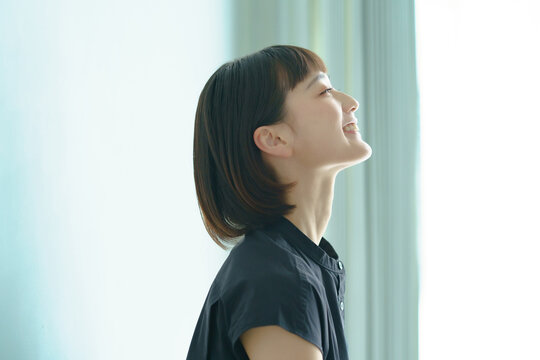 女性の横顔 の画像 566 171 件の Stock 写真 ベクターおよびビデオ Adobe Stock