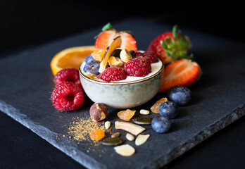 Müsli  with yogurt and fruit