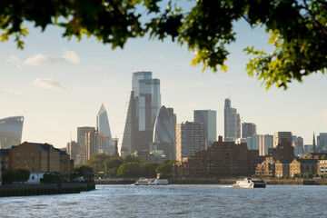 Obraz premium UK, England, London, City skyline from Canary Wharf Clipper station