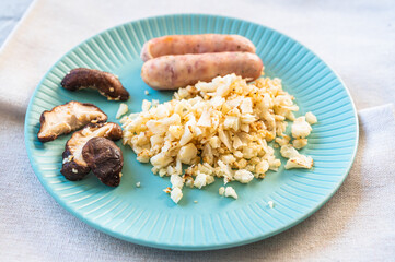 カリフラワーライスとウインナー