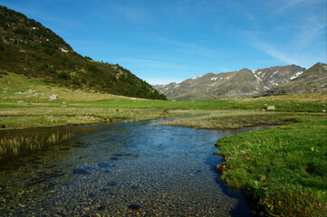 Fototapeta na wymiar Bases de Siscaro (Andorre)