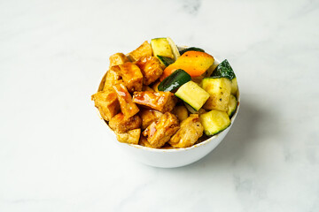 Fried tofu with vegetables