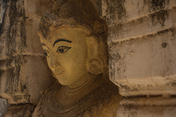 Buda en templo Ananda, Bagan