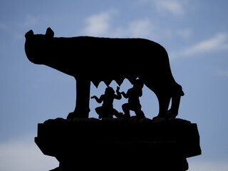 she wolf roman empire symbol breast feeding newborn romolus and remus silhouette