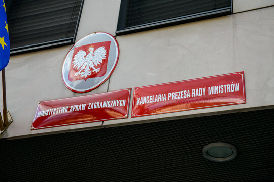 tablica Ministerstwo Spraw Zagranicznych Kancelaria Prezesa Rady Ministr&oacute;w w Warszawie 
